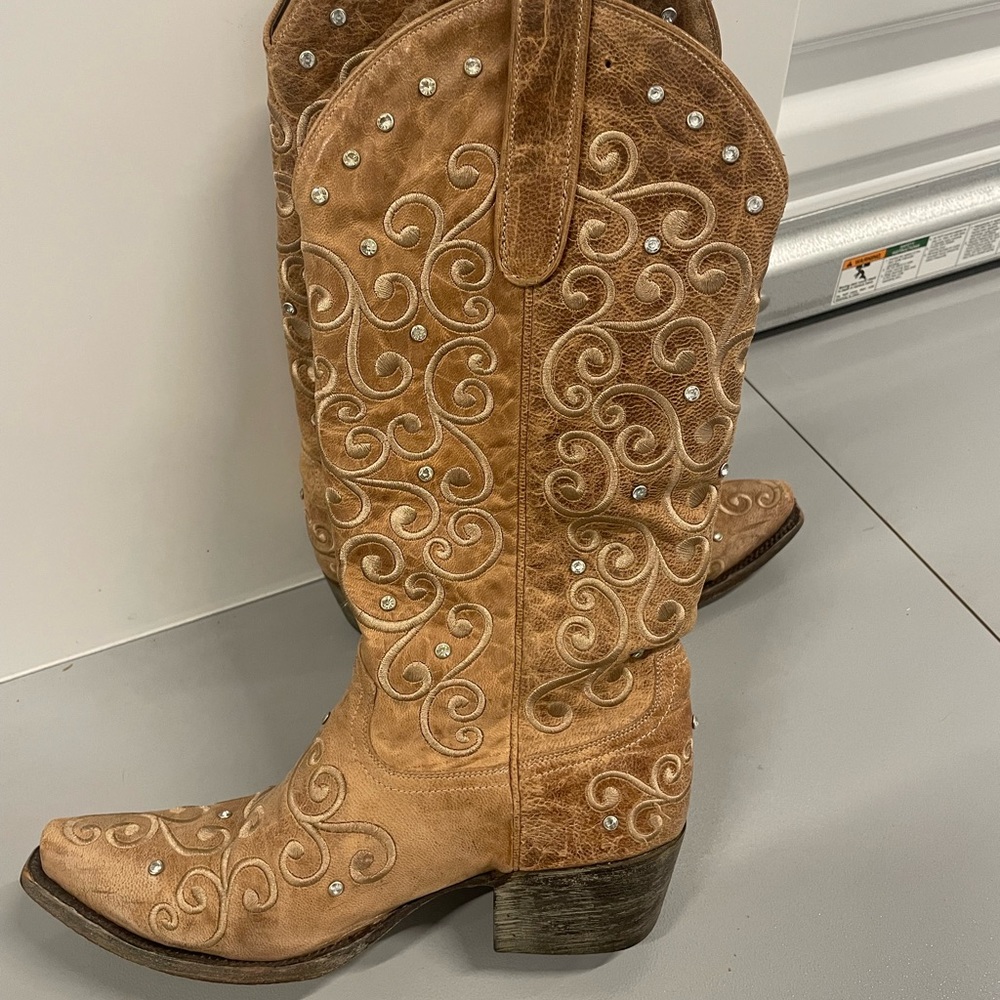 Women’s lane brand boots